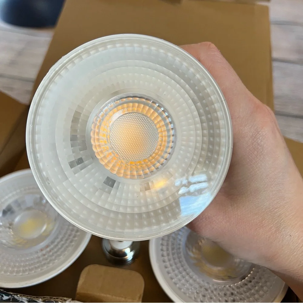 TorchStar LED Light‎ Bulb 8W Super Bright PAR30 5000K 120V (6 Pack) Dimmable OB